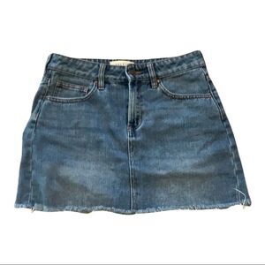Pac Sun mini fringed 5 pocket denim skirt. Sz 25